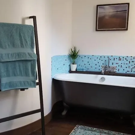 Beautiful & Spacious In The Heart Of Montmartre ! * Paris